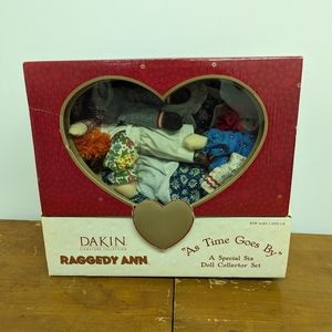 Raggedi Ann collector's box of 6